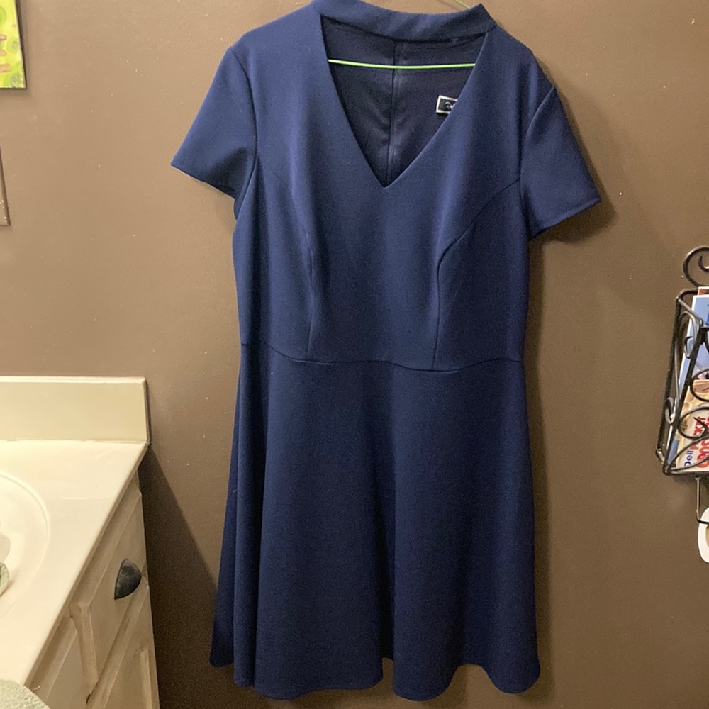 Nice Navy Polyester/Spandex Dress with Keyhole at Neck